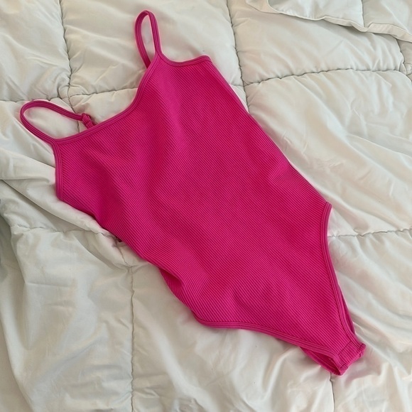 Tops - Body Barbie core size Small